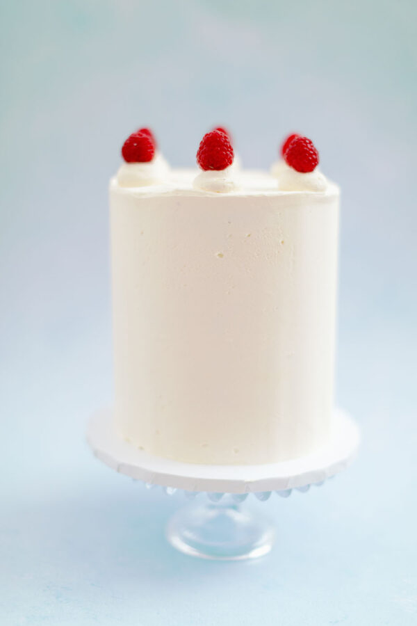 White Chocolate & Raspberry Simply Tasty Buttercream Cake
