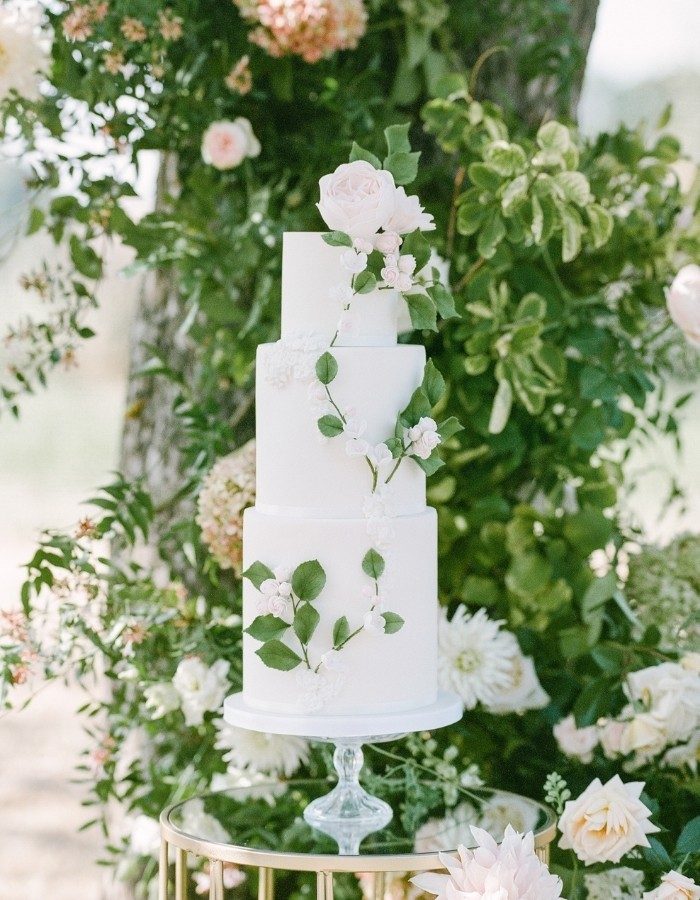 wedding cakes by lindsay pemberton